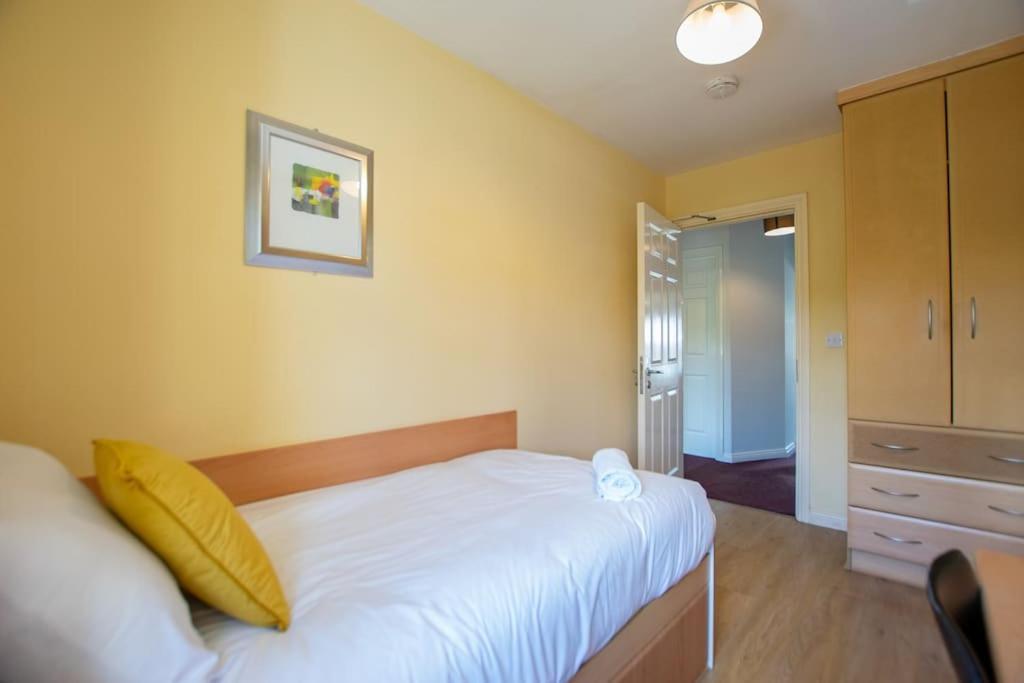 106 - The Townhouse By Shortstays Galway Buitenkant foto