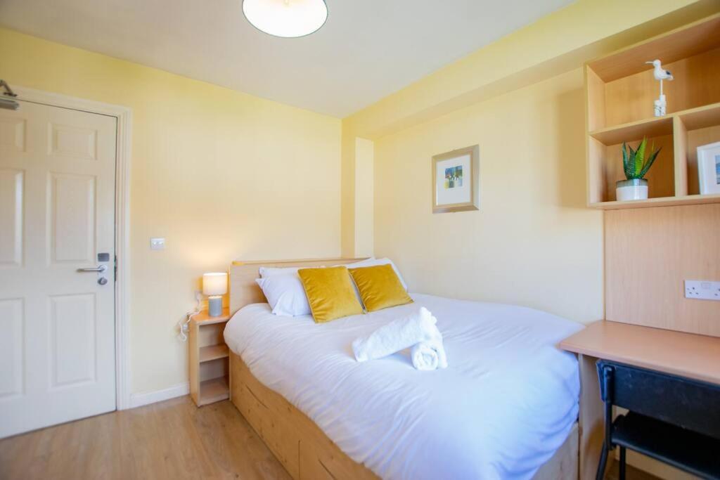 106 - The Townhouse By Shortstays Galway Buitenkant foto